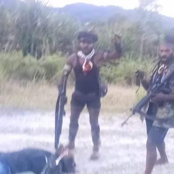 Aksi OPM memakan korban lagi. TKP: Trans-Papua ruas Enarotali-Aradide, kampung Pasir Putih, distrik Aradide, Kabupaten Paniai, Papua Tengah Kamis (11/4/2024) pagi hari.