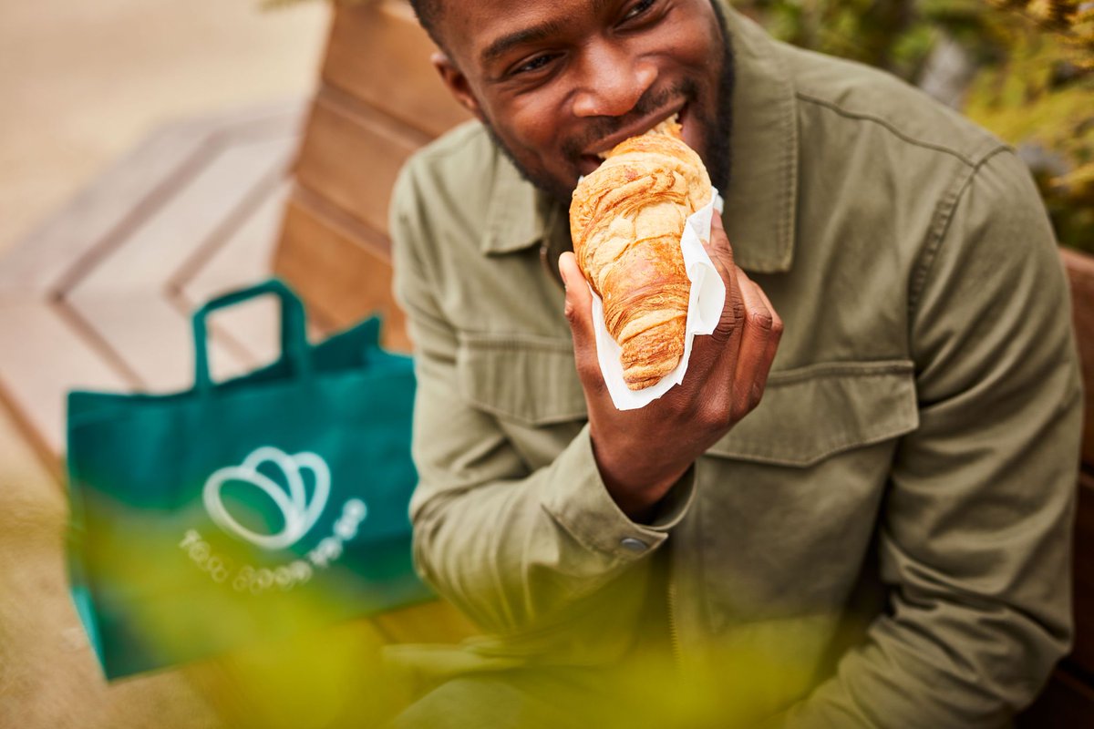 Fight food waste 💪 Download the ‘Too Good To Go’ app and get discounted food from Greggs at the end of the day! ➡️ toogoodtogo.org