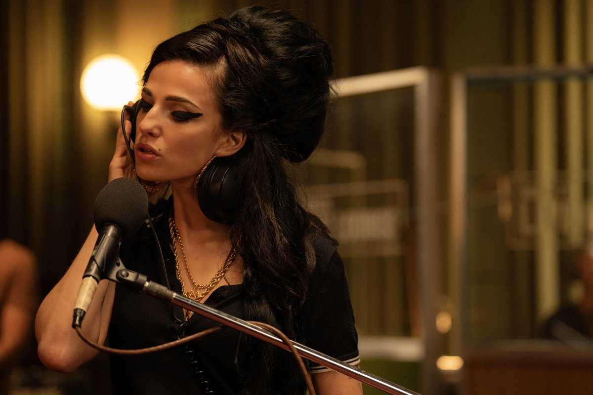 Experience the life behind the lyrics 🎤 Marisa Abela is Amy Winehouse in #BacktoBlack 🖤 opening TOMORROW! Stunning performances, beautiful direction by @SamTaylorJ and an amazing score by Nick Cave make this A MUST SEE FILM! #backtoblackmovie #NorwichLanes #NorwichCinema