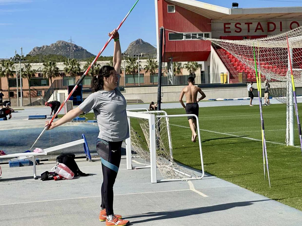 🥇La oro mundial de #jabalina, Haruka Kitaguchi, ha iniciado en @LaNuciaES su preparación para los #JJOO de #Paris2024! 🔥Esperamos darle suerte y vuelva a entrenar al @EstadiLaNucia de @lanuciadeporte el año que viene! 📰👉🏻 lanucia.es/Actualidad/not… #LaNucíaCiudadDelDeporte