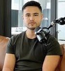 マッサージ機で肩をほぐそうとしてるの？おまえ厳しいって

結局、機械使うには肩も使うしその肩をほぐしてるんだから無限ループはいってるんだよ、気づけよ