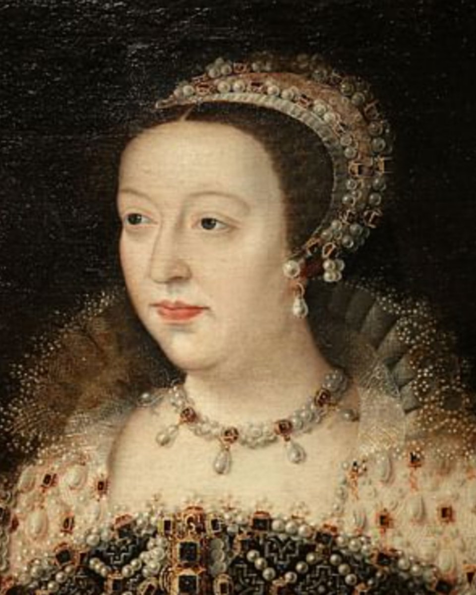 𝗟𝗔 𝗥𝗘𝗜𝗡𝗘 𝗖𝗔𝗧𝗛𝗘𝗥𝗜𝗡𝗘 👑 13 avril 1519, Catherine de Médicis naît à Florence. 👉 Reine de France, épouse d'Henri II, elle est l'une des grandes femmes d'État de l'histoire de France. Rendez-vous sur Secrets d'Histoire TV : bitly.ws/33Vbm