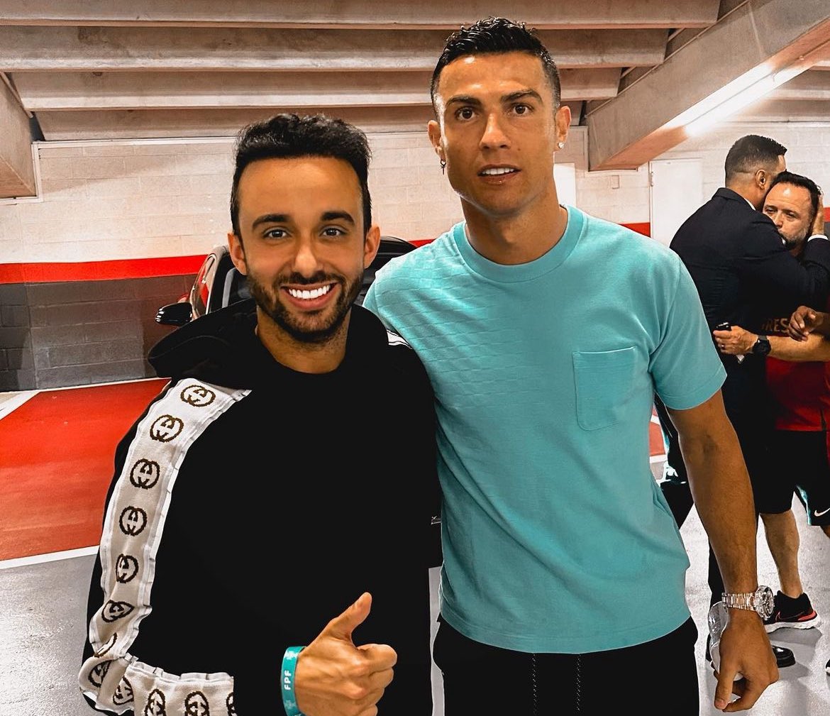 ❗️Pedro Sepulveda to undergo hair loss treatment in Istanbul, Turkey. The Portuguese groupie is expected to pay 20k for the full procedure + 10% tip. He will stop having a receding hairline, confirmed.

✅ Pedro’s going to post the official instagram story in the upcoming weeks.