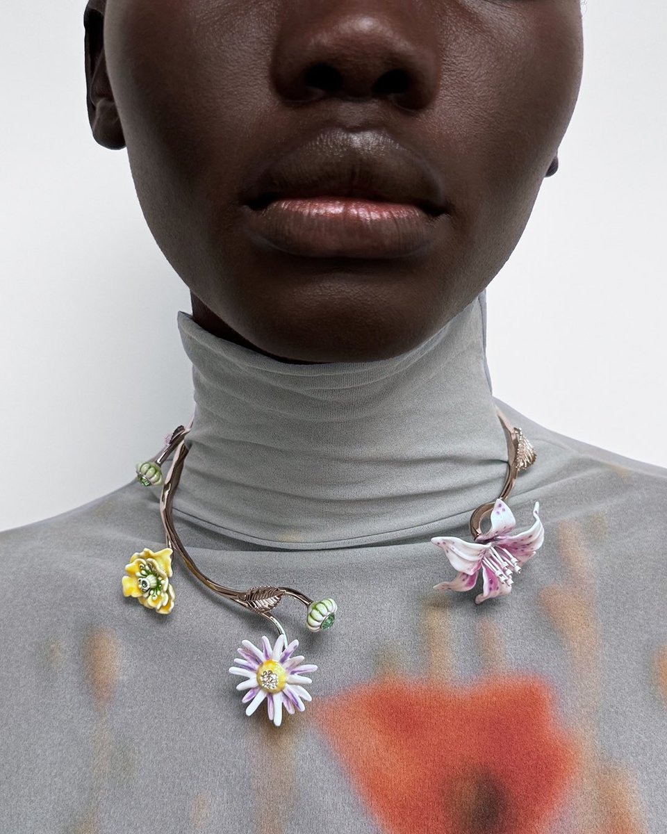 Sculptural creations. The SS24 season’s jewellery has arrived, discover it in store and at bit.ly/3Q0c58d