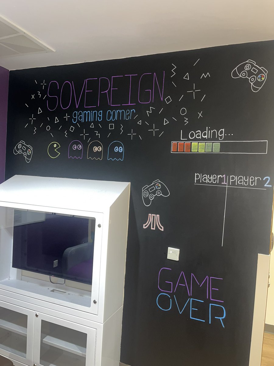 Ella_RMN's tweet image. One of our fab HCA @DaniDurrands has utilised the space outside the nursing office to design our new games area for our patients @Jennip1981 @Llizwilliams 🕹️👾