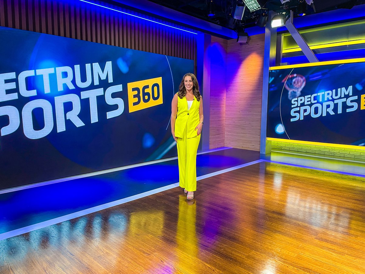 Had so much fun hosting @SpecSports360 last night across I-4 from @BN9. Their newly renovated studio is 😍