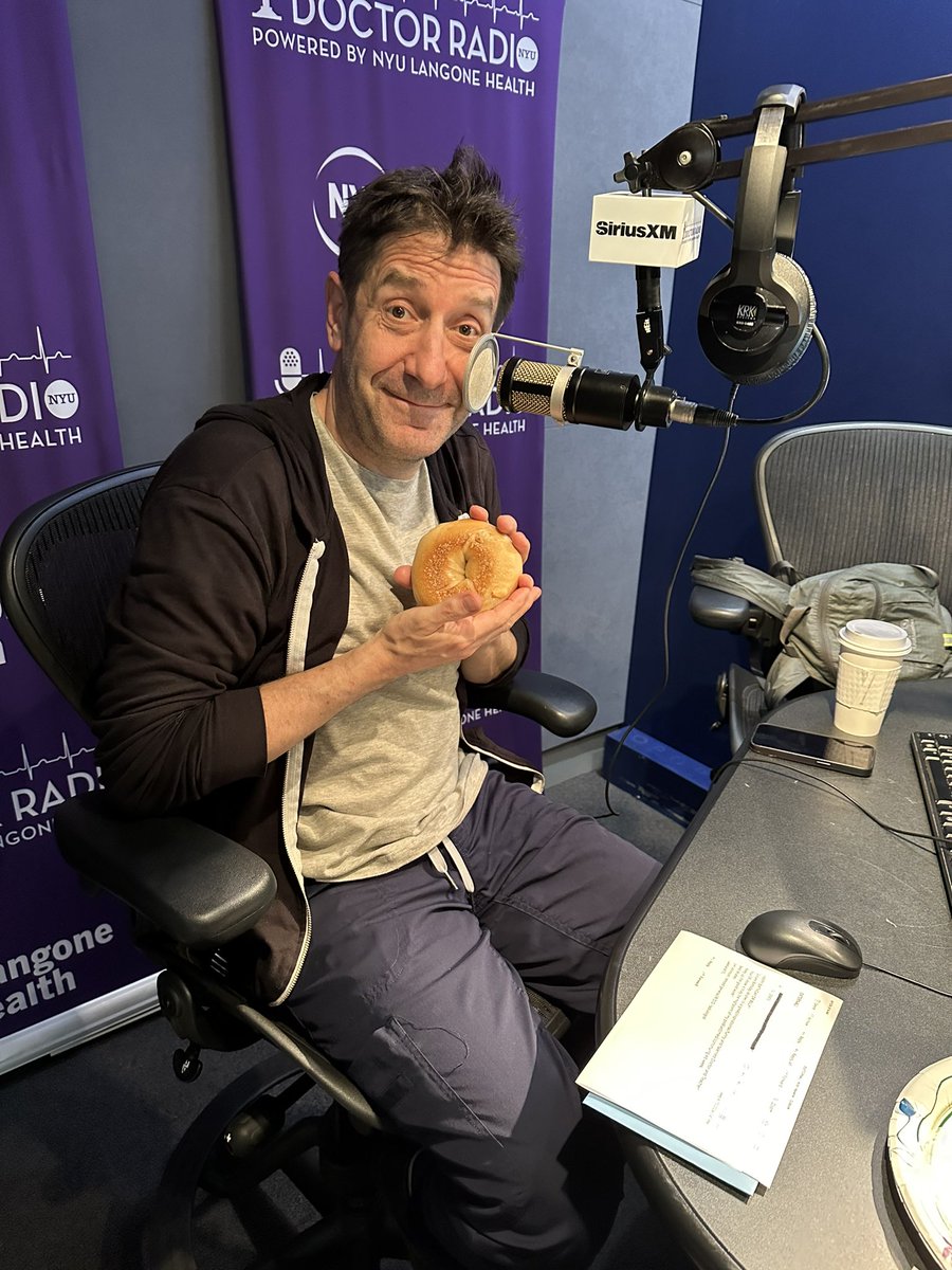 Hot & fresh bagels for Dr. Billy’s Birthday 🎂! Wishing the OG Doctor Radio host @askdrbilly a very healthy year ahead. He’s joined remotely by @heshiegreshie & @Chris_McStay Share your stories & greetings ⬇️