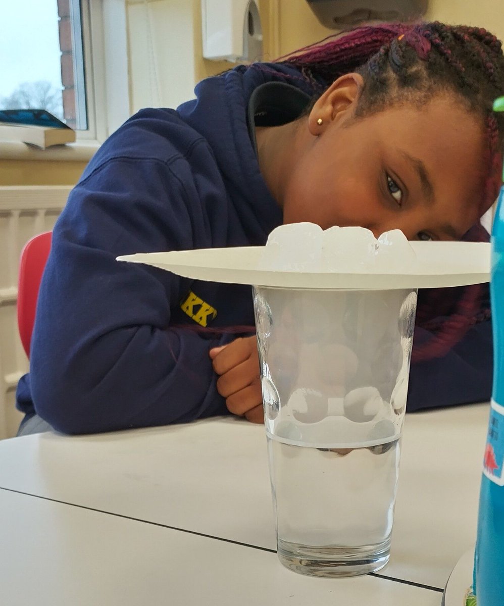 How does a cloud form? Can we really make one in a glass? As part of the Curious Brain project, pupils in St Peter's stpeters.wales were curious to give it a try ... #STEM #cloud @Stpcardiff #m_j_gruber @PsychCardiffUni @Wellcome @CUBRICCardiff