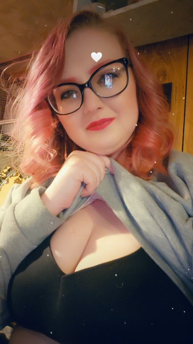 Good morning. 😘 Who wants to buy me breakfast? https://t.co/QdYEDXrnDW<a href="/tag/femdom"class="tags"><span>#femdom</span></a><a href="/tag/findommebrat"class="tags"><span>#findommebrat</span></a>