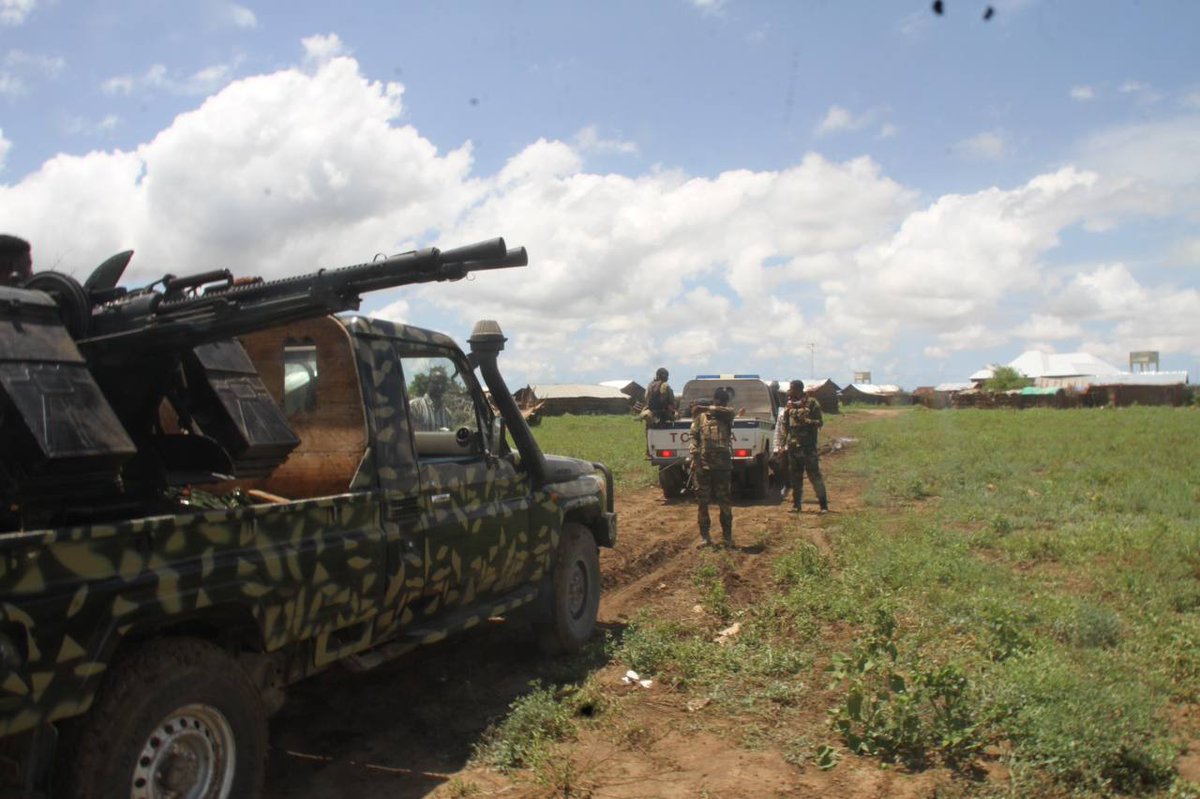 Noris_News's tweet photo. The commander of the #Somali special forces, Holciye said they eliminated 27 of the radical Islamic Jihadi🐀 group in Baar #Sunguuni village in southern Lower #Juba #Somalia, and most of them are foreign from neighboring countries like #Ethiopia and #Kenya #Tanzania East #Africa. https://t.co/r0jnYeOXYA