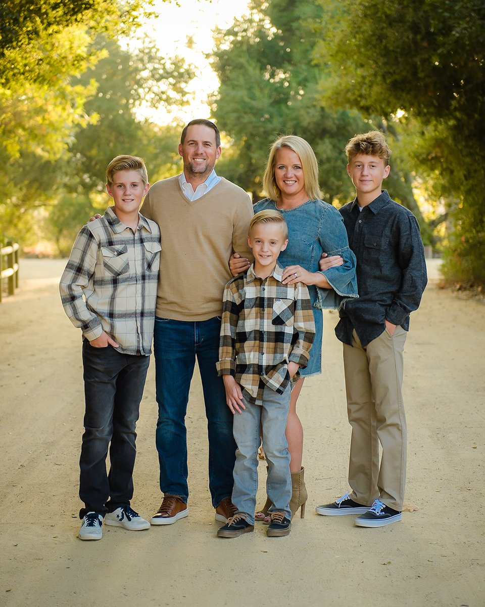 A cancer diagnosis brings intense emotions. For patients who are parents, those emotions include worrying about the impact on their children. Grateful City of Hope Orange County patient Allie Bertocchini faced that reality when she was diagnosed with breast cancer at age 41. Her