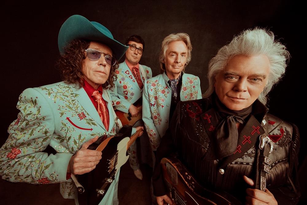 Getting a taste of the good stuff tonight @RivieraTheatre . Marty Stuart and his Fabulous Superlatives.