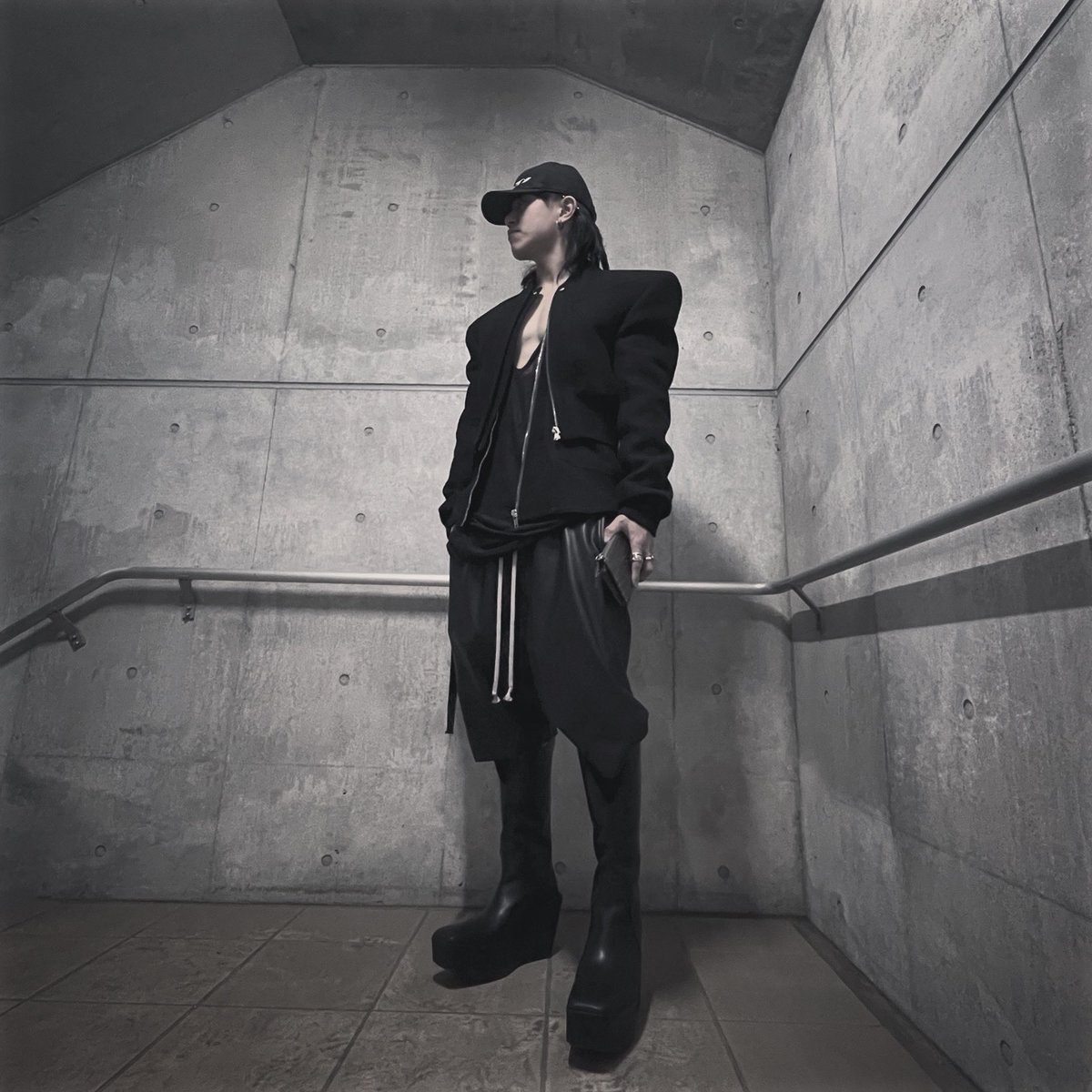 theerr6r's tweet photo. 最近の僕。#リックオウエンス https://t.co/V1QIksSsQ3