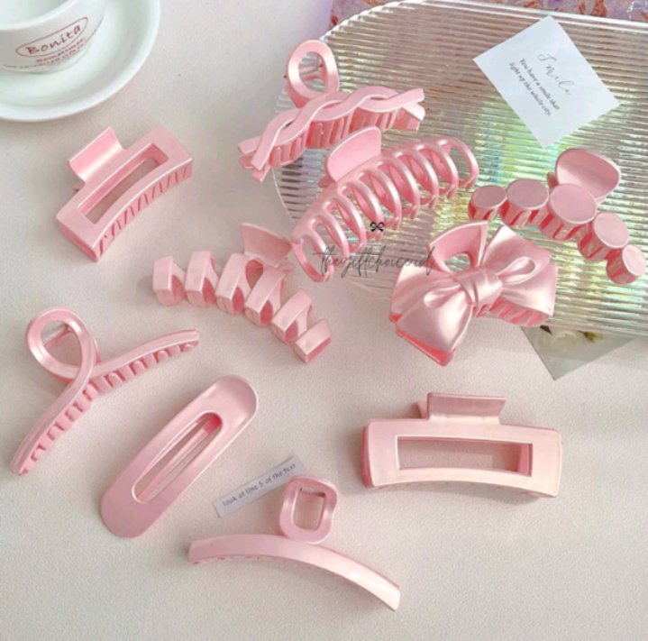 bunnyfoxid's tweet image. 𖦁ׅ ࣪ ׂ hair claw clip  ࣪ ִֶָ ⋆

    • a thread