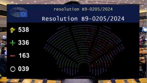 Victoire ! Après le vote d’hier en commission des affaires européennes de l’Assemblée nationale, le Parlement européen vote aujourd’hui majoritairement pour l’inscription du droit à l’avortement dans la charte européenne des droits fondamentaux. La lutte continue ! 💜
