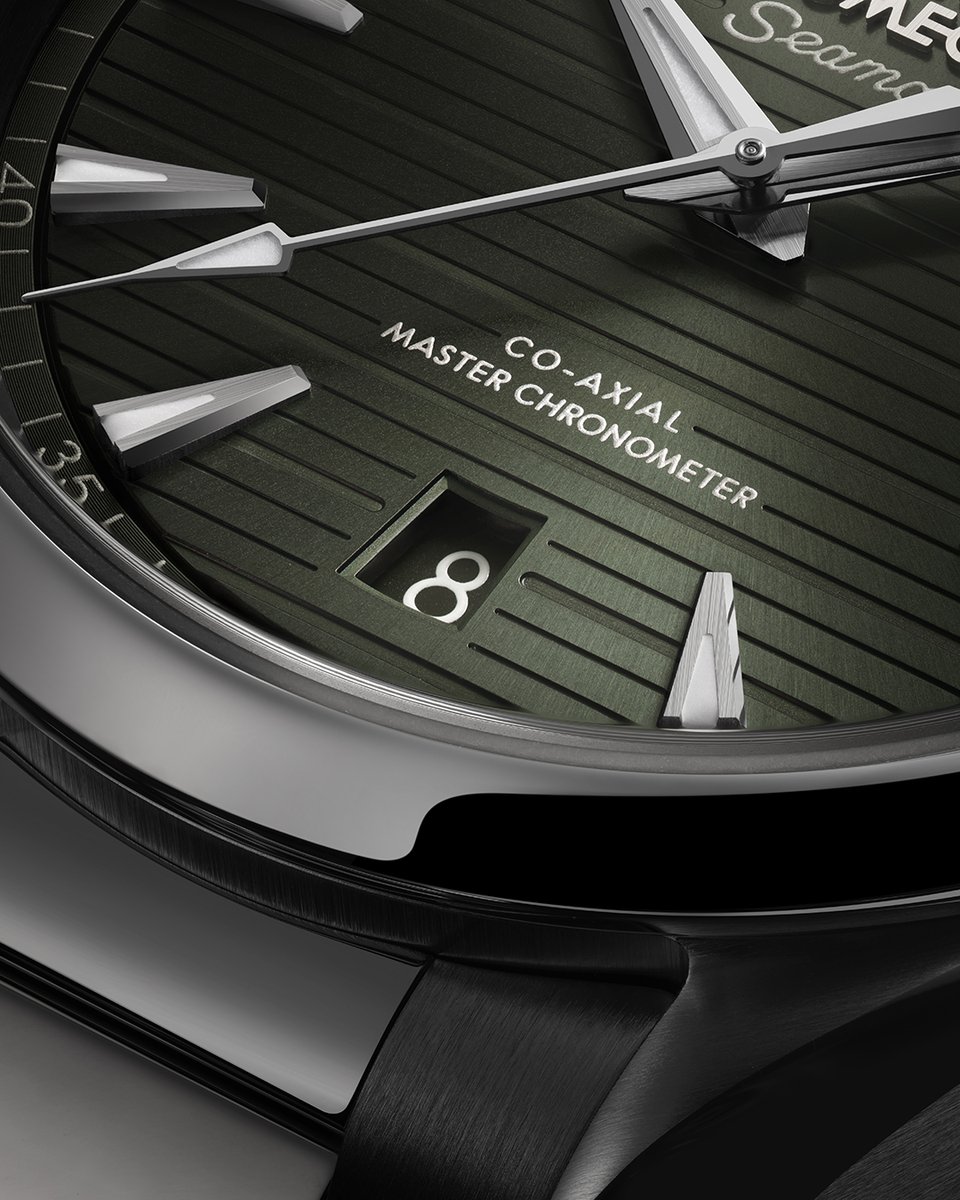 Powered by OMEGA’s Co-Axial Master Chronometer calibre 8800. The Seamaster Aqua Terra in steel with teak pattern green dial. omegawatches.com/RoryMcIlroy #OMEGAPrecision #OMEGAGolf
