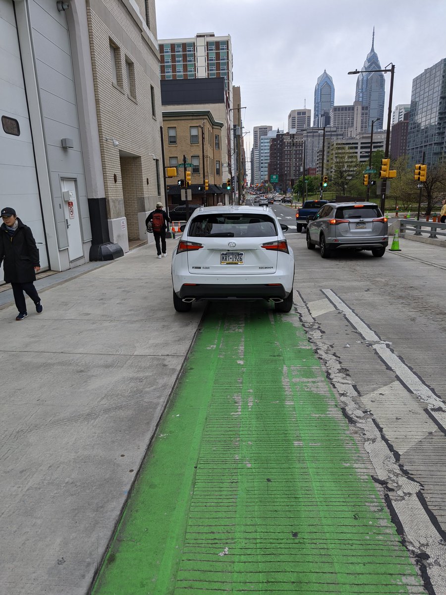 ArcherHarmony's tweet photo. @PhilaParking #unblockbikelanes
15th and Callowhill
4/11/24 8:42am https://t.co/ZPlQixOYDD