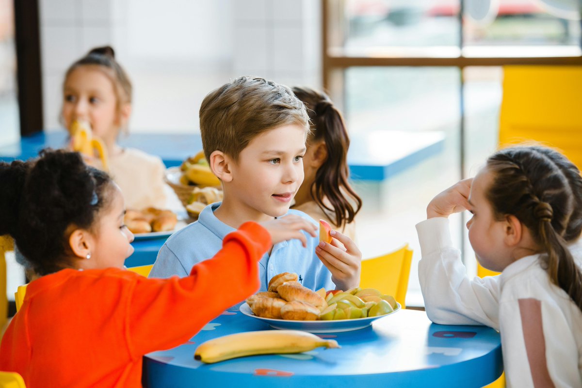 Is your child eligible for free school meals? Free school meals are available to pupils who are in receipt of, or whose parents or carers receive, certain benefits and can help families save more than £448 a year per child. Find out more here: orlo.uk/5OanU