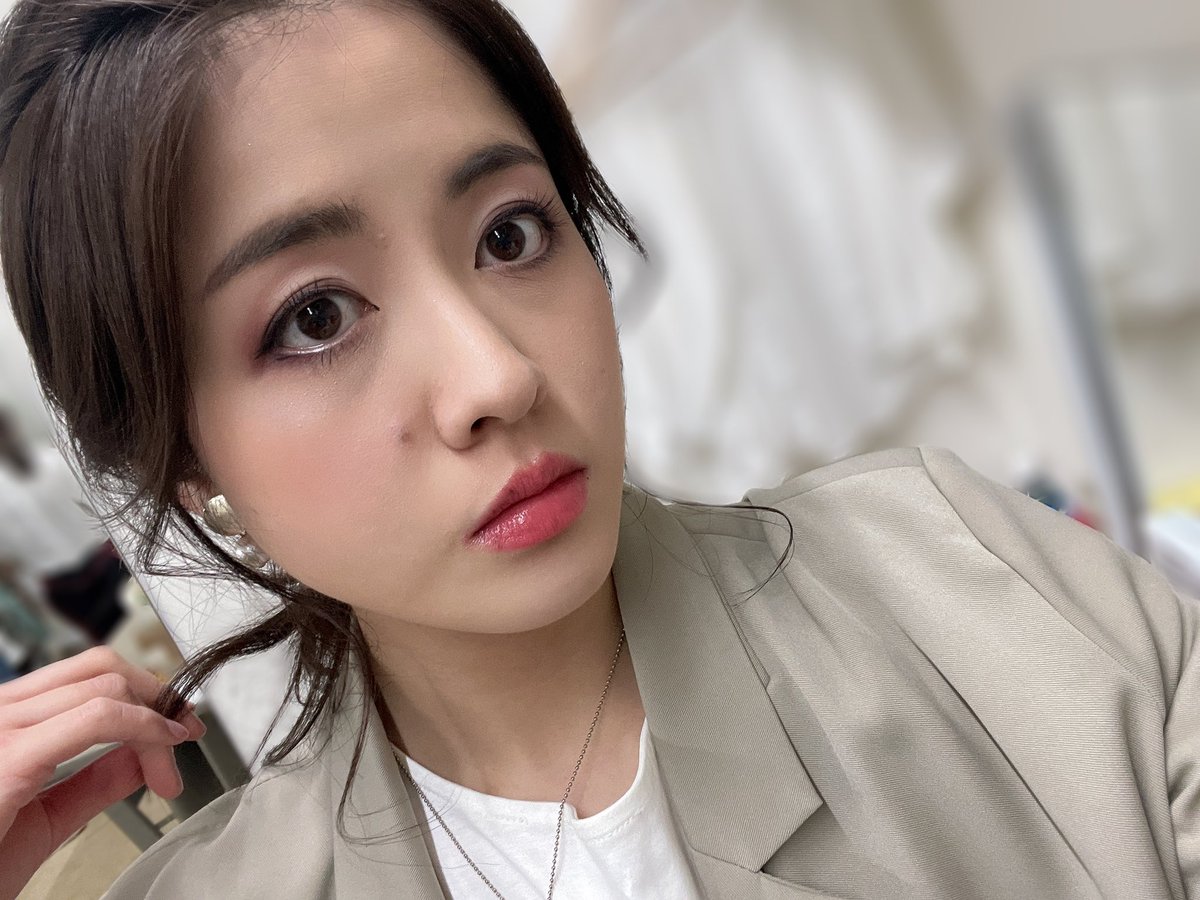 KaminoSaeko_59's tweet image. 千夜です。
花粉と黄砂、許さない絶対に。負けない。

next▶︎4/12(金)14:00開演
お待ちしてます。

#BOTCHAN