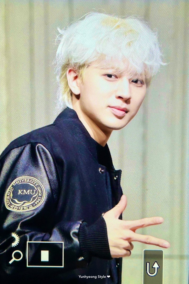 240411 대면 사인회 🙀💖
#iKON #아이콘 #윤형 #송윤형 #SONG #Yunhyeong #ユニョン