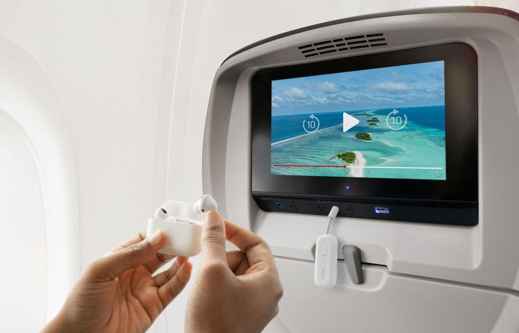 Add #AirFly to your #TravelKit essentials 🌟🌟🌟🌟🌟 'Works great and now a permanent part of my travel kit. Connection is easy to #BoseQuietComfort buds (and #AirPods). No loss of connection even if you need to get up and move about the cabin.' bit.ly/2C1YAP6