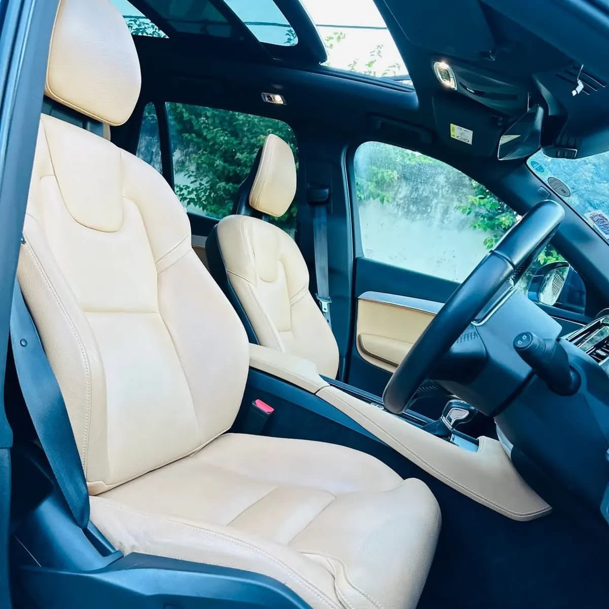 KimTimz's tweet image. Volvo XC90 T5 :: 2016 Model :: 2000CC Petrol Engine :: Automatic transmission :: AWD :: 7 seat :: Sunroof 
Price:7M
#Nyako
#Diddy
#NTSA
#Wueh
 #Eastleigh
0717417190