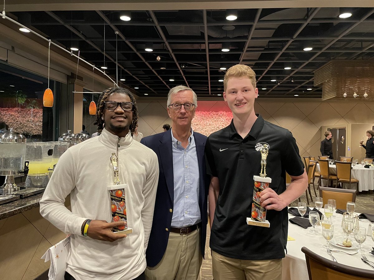 Great night at the <a href="/TBBCoaches/">Tampa Bay Basketball Coaches Association</a> awards banquet. Congrats to <a href="/CWbrooks3/">Chandler W-Brooks</a>  for his selection to the top 25 players in the county and Ben Jackson for his selection to the All Academic team.

#tphoops🏀 #family🐢