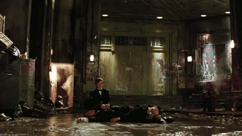 TheCinesthetic's tweet photo. Batman Begins (2005) dir. Christopher Nolan https://t.co/4VP4UKq5t3
