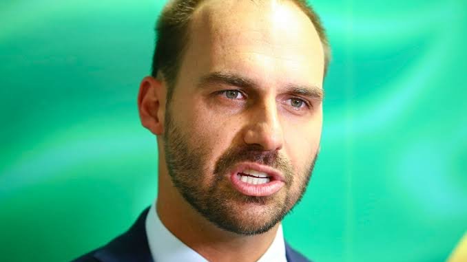 MarioNawfal's tweet image. 🇧🇷🇪🇺BRAZILIAN LAWMAKERS TAKE FIGHT FOR FREEDOM OF SPEECH TO EU  

Congressmen Eduardo Bolsonaro, who was in our Space with Elon last night, has joined forces with Bia Kicis and Gustavo Gayer to bring their challenge against Lula&apos;s authoritarian grip on Freedom of Speech to the…