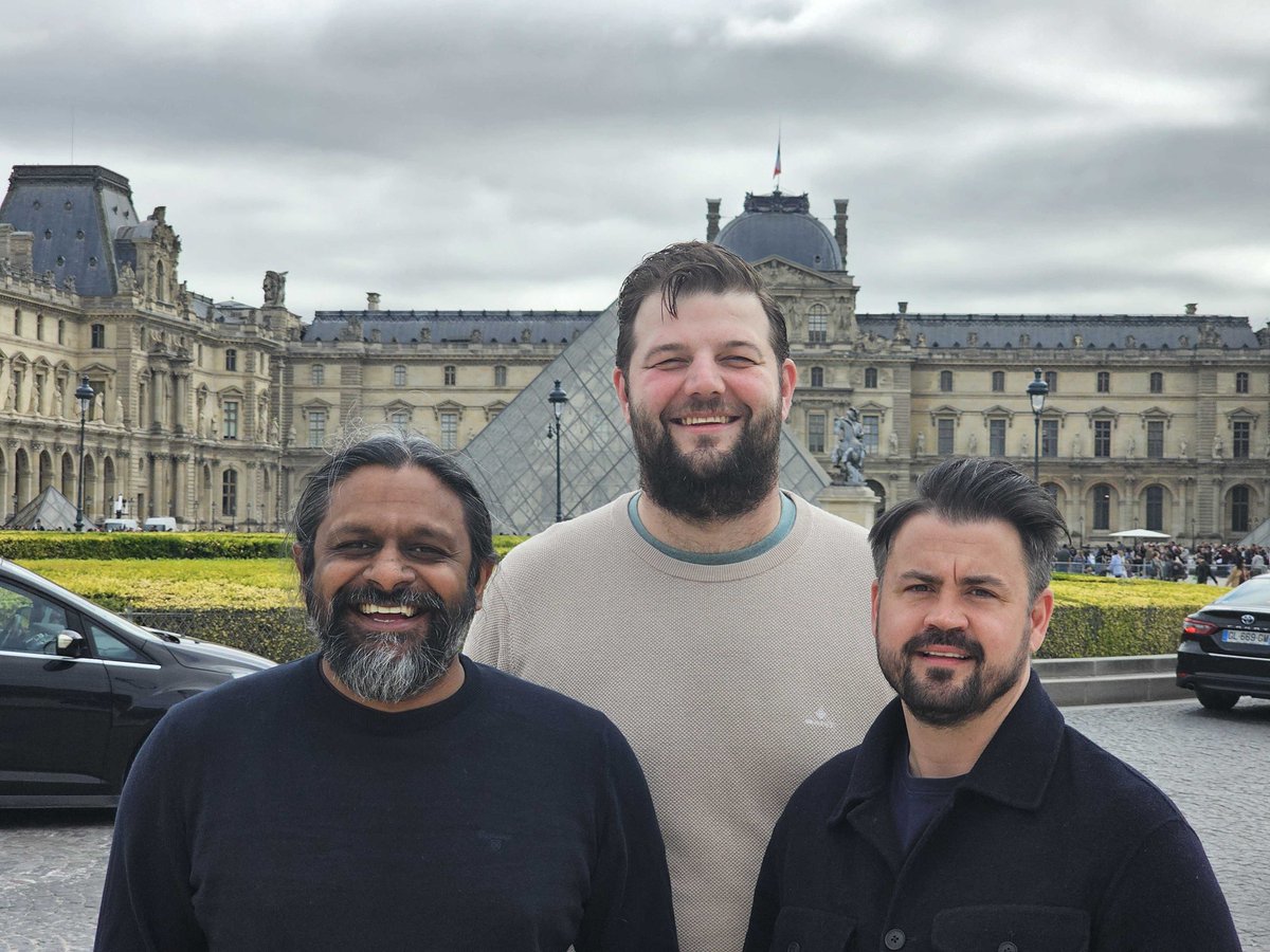 verasitytech's tweet image. Still in #ParisBlockchainWeek? Come and meet the @Vera_Views commercial team to discuss how video advertising can supercharge your monetisation efforts! $VRA