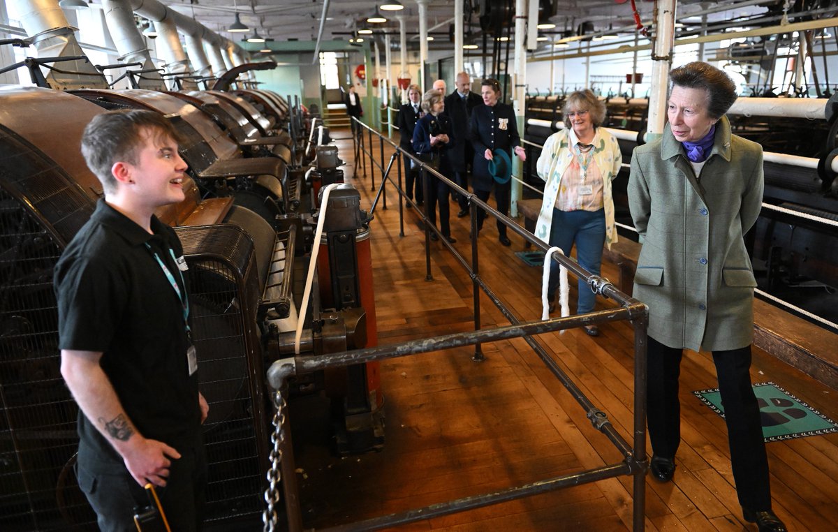 Delighted to welcome HRH Princess Royal to Helmshore Mills yesterday. The princess was interested to learn about the history of the mills and to talk to the museum team. Follow in her footsteps and plan your visit lancashire.gov.uk/leisure-and-cu… #HelmshoreMills