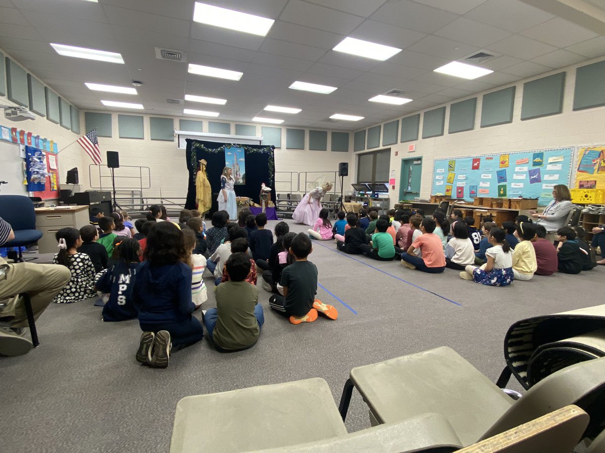 Thank you to our PTO for sponsoring our 2nd and 4th grade assembly:  Kit’s Interactive Theatre!