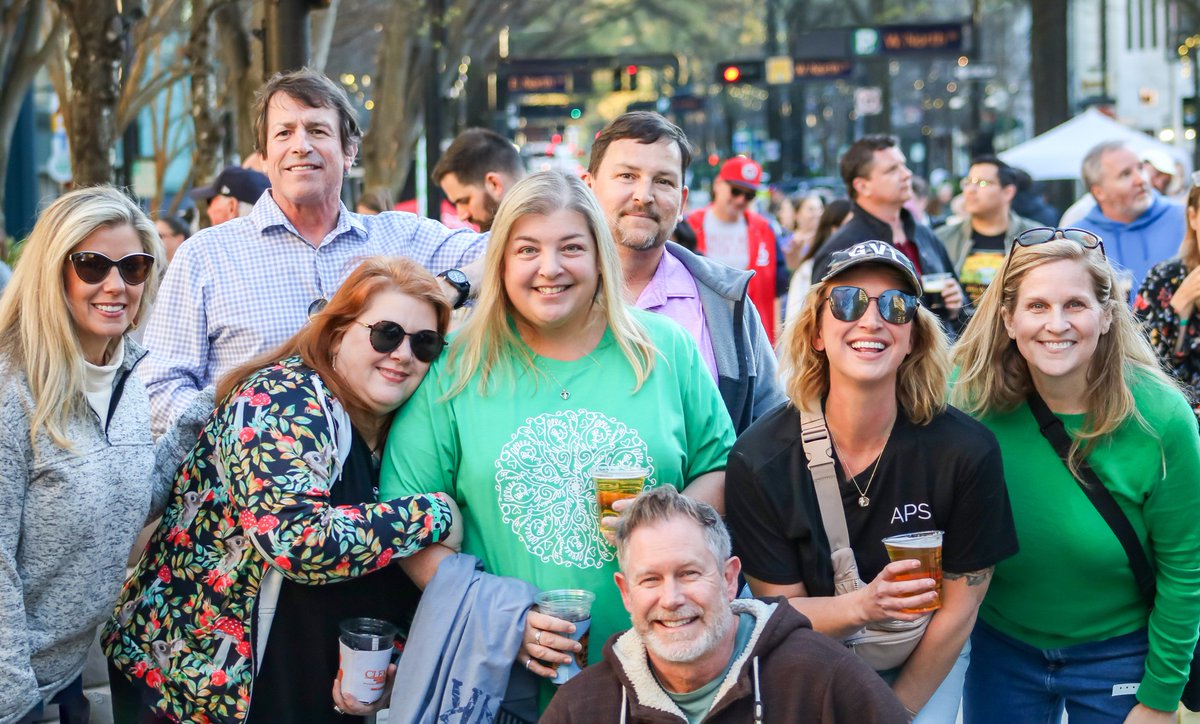 Greenville Events & Cultural Arts (@gvilleevents) on Twitter photo Get ready to tap your toes to the sweet sounds of bluegrass from The Well Drinkers TONIGHT at <a href="/PiedmontNG/">Piedmont Natural Gas</a> Downtown Alive benefiting @Macartscouncil! 🎻 While you're here, curb your hunger cravings with Sub Street and Chef on the Run food trucks Get ready to tap your toes to the sweet sounds of bluegrass from The Well Drinkers TONIGHT at <a href="/PiedmontNG/">Piedmont Natural Gas</a> Downtown Alive benefiting @Macartscouncil! 🎻 While you're here, curb your hunger cravings with Sub Street and Chef on the Run food trucks