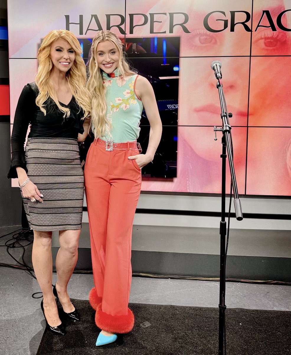 Shout out to <a href="/harpergraemusic/">Harper Grae 🌈</a> for the release of her new single “Break it like a man.” Great having this shining star in our studio as she talks about anti-bullying to area schools <a href="/FOX2now/">FOX2now</a> #harpergrace