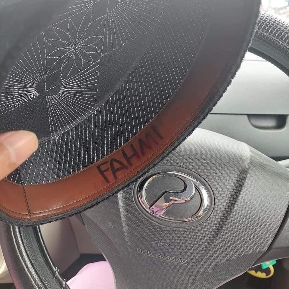 HAHAHAHAHAHAHAHA. Tragedi pagi raya🤣

Sabar jelah ya Fahmi😂