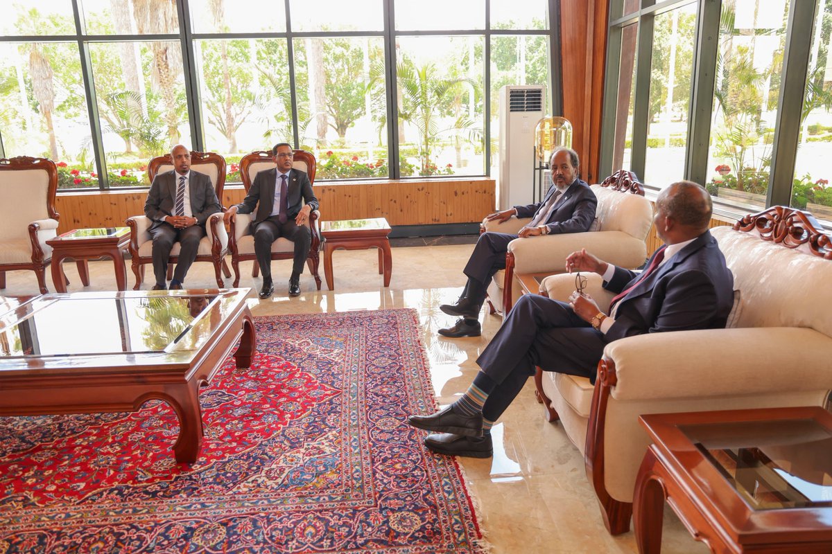 Had the honor of receiving Somalia's President, H.E @HassanSMohamud during his official visit to Kenya for a meeting with President @WilliamsRuto. This meeting signifies an important diplomatic engagement between the two nations, highlighting the significance of bilateral…