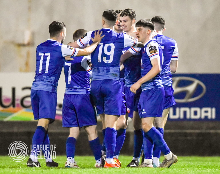 𝗔 𝗖𝗵𝗮𝗻𝗰𝗲 𝗧𝗼 𝗕𝗼𝘂𝗻𝗰𝗲 𝗕𝗮𝗰𝗸 ✊ It's a huge Munster Derby tomorrow night where a win could put us up to 3️⃣rd place! Treaty United vs Kerry FC, 7:45PM in the Markets Field. Let's #FillTheField once again! 🎟️ - TreatyUnitedFC.com/tickets 📸 @Sportsfile
