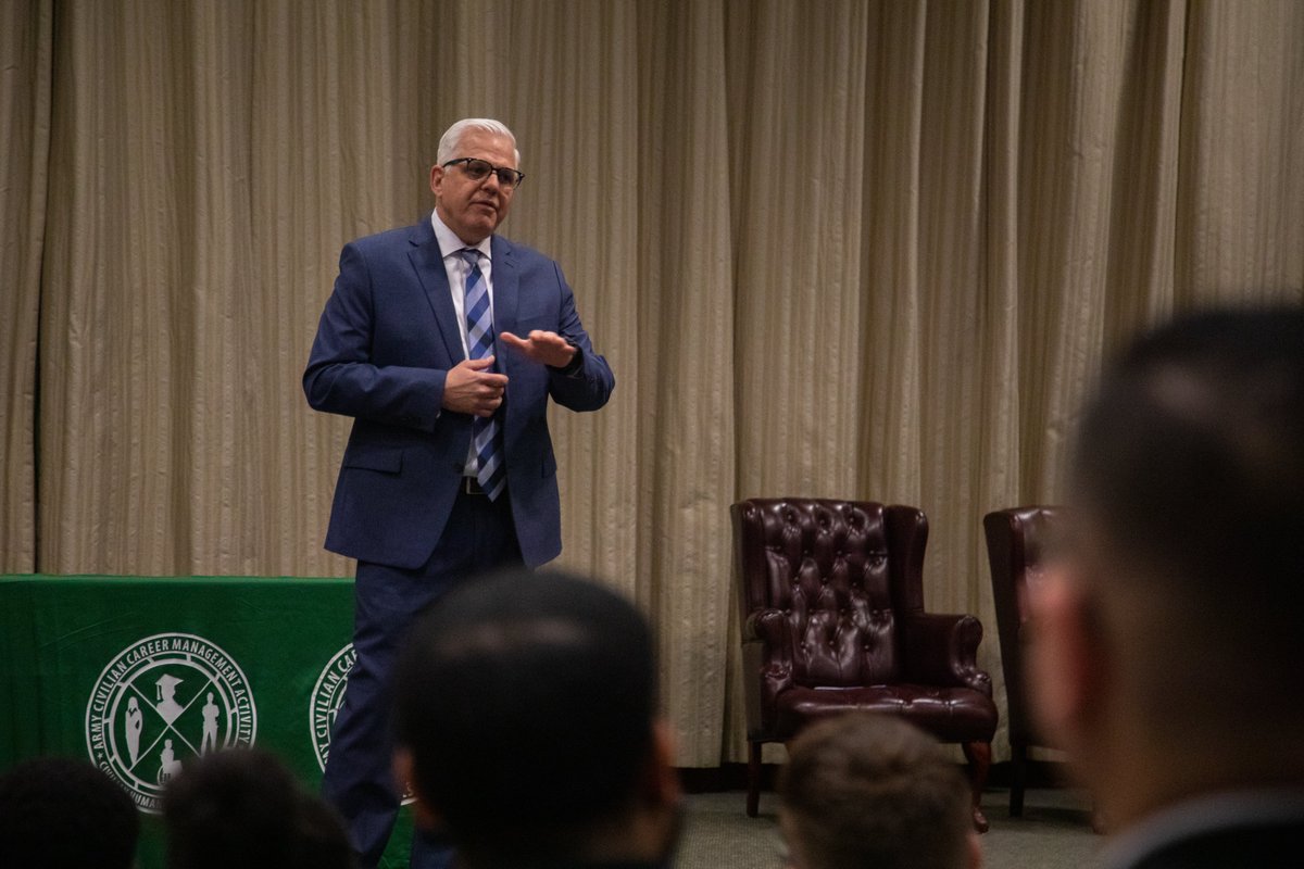 SCoE_CASCOM's tweet image. This week, the Assistant Secretary of Defense for Sustainment, Christopher Lowman, visited #CASCOM and Fort Gregg-Adams.
#PeopleFirst #SupportStartsHere #TalentManagement #BeAllYouCanBe