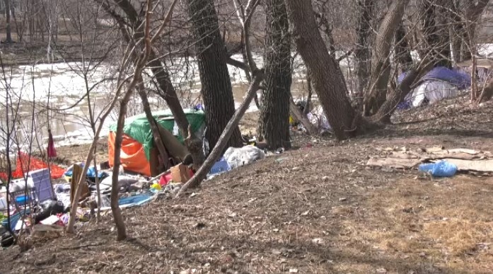 Garbage buildup at encampments create challenges for Winnipeg: report winnipeg.ctvnews.ca/garbage-buildu…