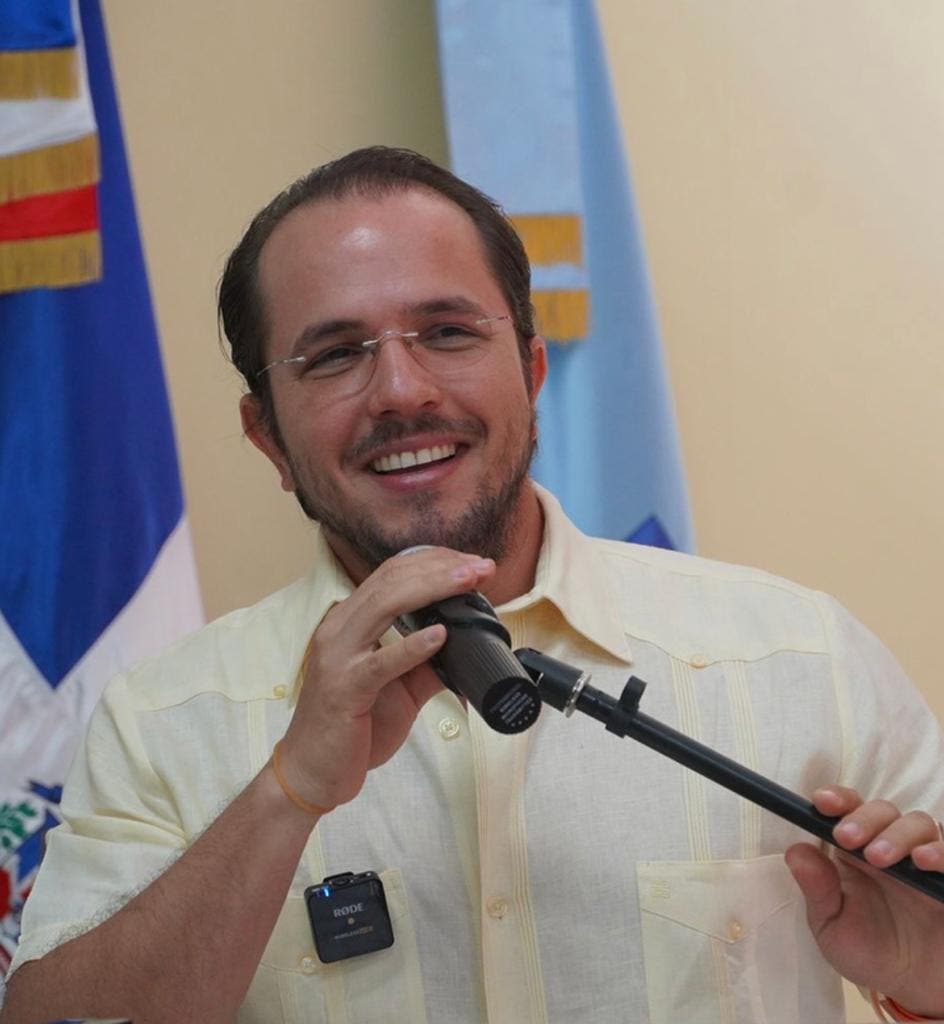 ElDia_do's tweet photo. #Opinión Los partidos y el dinero público https://t.co/PSfLQKYghT #ClaudioCaamañoVélez #dineropúblico #Lospartidos https://t.co/WytdB8IXat