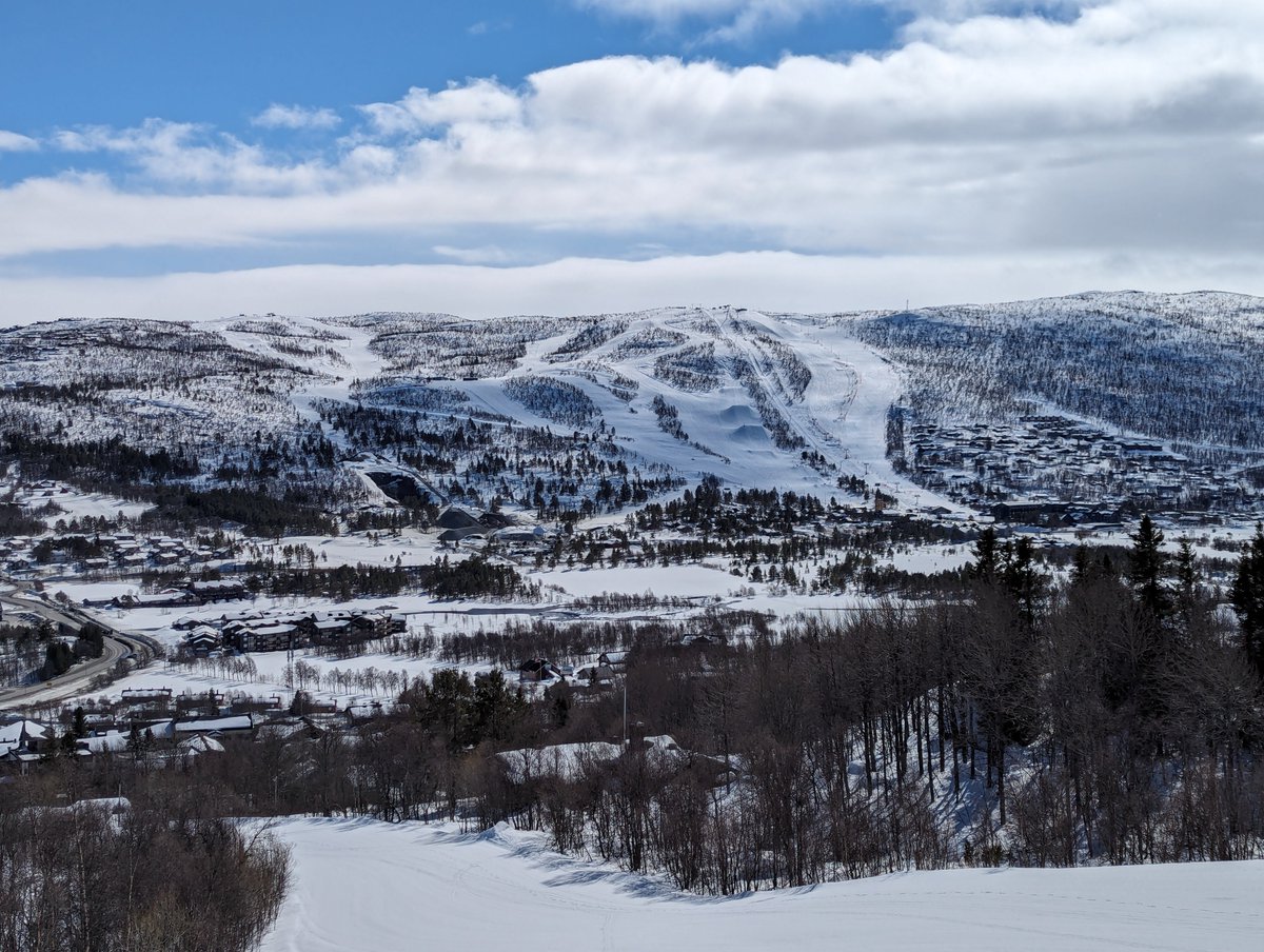 Greatings from the Bridging Nordic Microscopy Infrastructure (BNMI) network symposium in sunny Geilo. Great to hear about project ongoing in Nordic microscopy facilities.