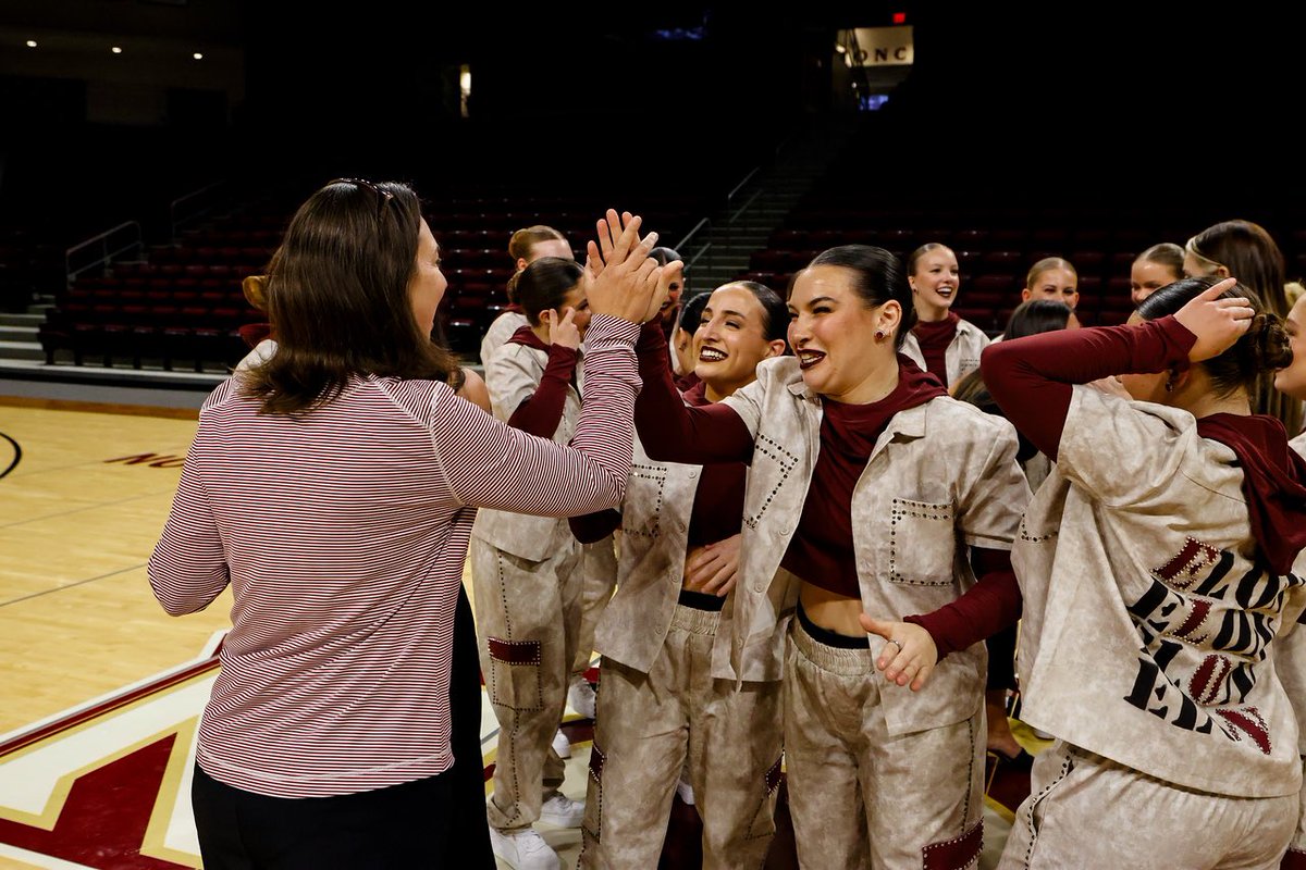 Sending lots of luck and all positive vibes for the <a href="/EUDanceTeam/">Elon University Dance Team</a> as they compete at NDA Nationals this weekend!!  Your <a href="/ElonPhoenix/">Elon Phoenix</a> family appreciates you and is cheering for you 🔥📣 #PhoenixRising #LetsGo