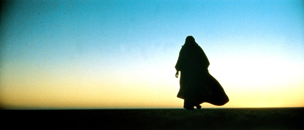 26 Most Beautiful Shots In Cinema History - part 2 🧵 1. Lawrence of Arabia
