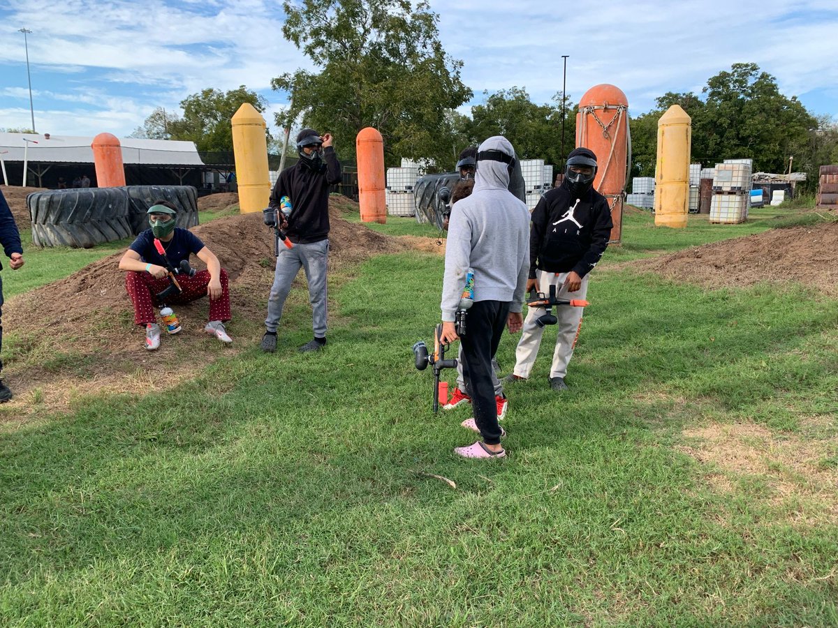 TanksPaintball's tweet image. Paintball. Airsoft. Axe Throw. Gellyball. #allfun #gellyball #gelblaster #paintball #fortbendtx #sugarlandtx #toyota #bigmanadventures #rosenbergtx #tacos