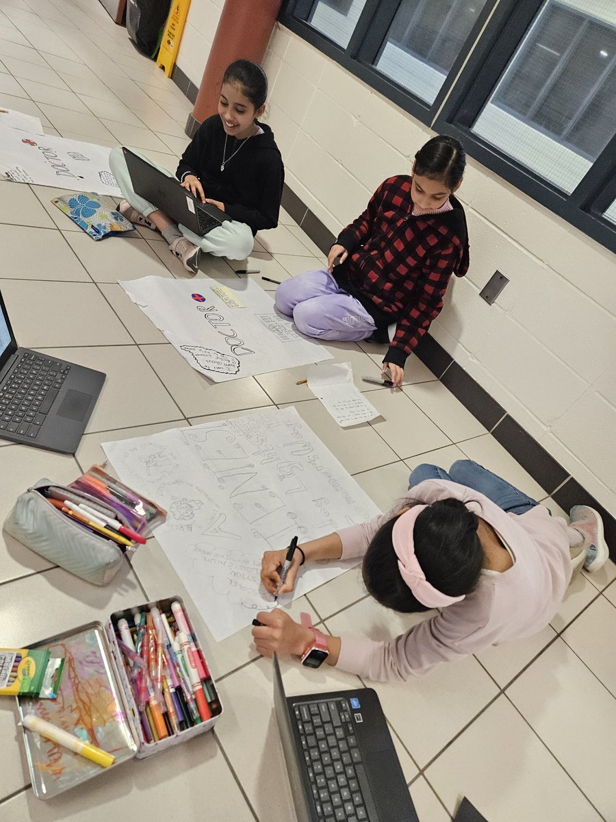 dilpreet_kk's tweet image. Grade 4s and 5s have been working on their passion project. Researching any topic they are passionate about and sharing it with the class. 
. &quot;Promoting.. #inquirybasedlearning #problemsolvingskills #perseverance @jrleduc22 @PeelSchools @ZohrinM @RedWillowPS
