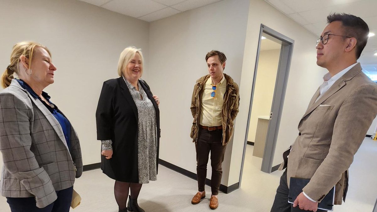 This week @OntariosDoctors President Dr. Andrew Park and CEO @kmoranONT meet with physicians at the Owen Sound FHT and @BrightshoresHS hospital. They also had a chance to tour the soon-to-be-opened Brightshores Wellness and Recovery Centre.