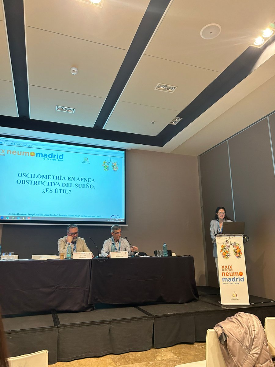 Oscilometría en AOS. Es útil? La Dra Rodríguez <a href="/arperojo/">arperojo</a> nos muestra los resultados en #CongresoNeumomadrid