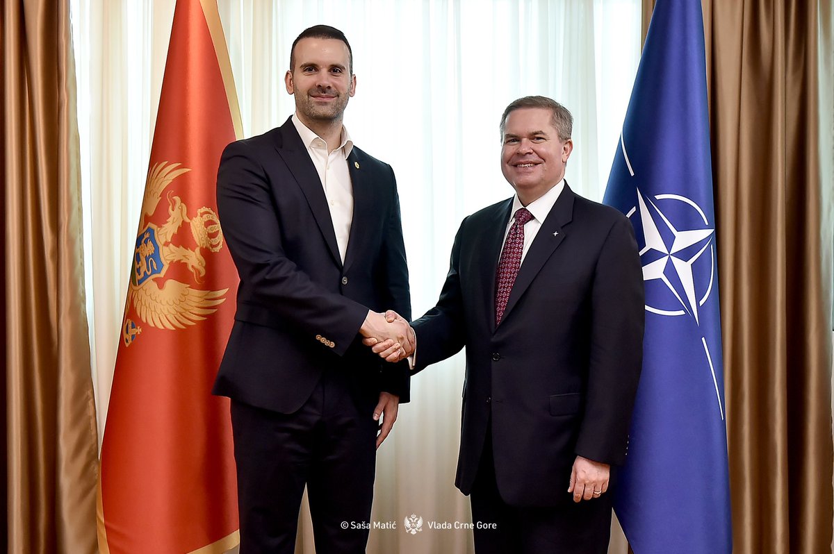 Uspješnom realizacijom Popisa završeno je sa identitetskim tenzijama, a fokus je na boljem standardu građana kroz sprovođenje raznih ekonomskih programa Vlade uključujući Evropu Sad 2 i uskoro dobijanje IBAR-a na našem evropskom putu. Takva Crna Gora je pouzdana članica NATO-a na…