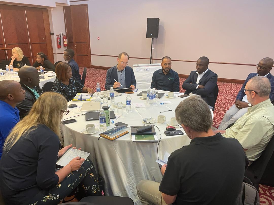 UKinZambia's tweet photo. Another one for đŹđ§đżđČ #GreenGrowthCompact!
Over the last 2 days @UKinZambia convened so many voices to discuss how to enhance đżđČâs carbon market through collaboration
đŹđ§ stands ready to support đżđČ attract much needed climate finance to tackle #ClimateChange #GoFarGoTogether https://t.co/TfnMlZCatc