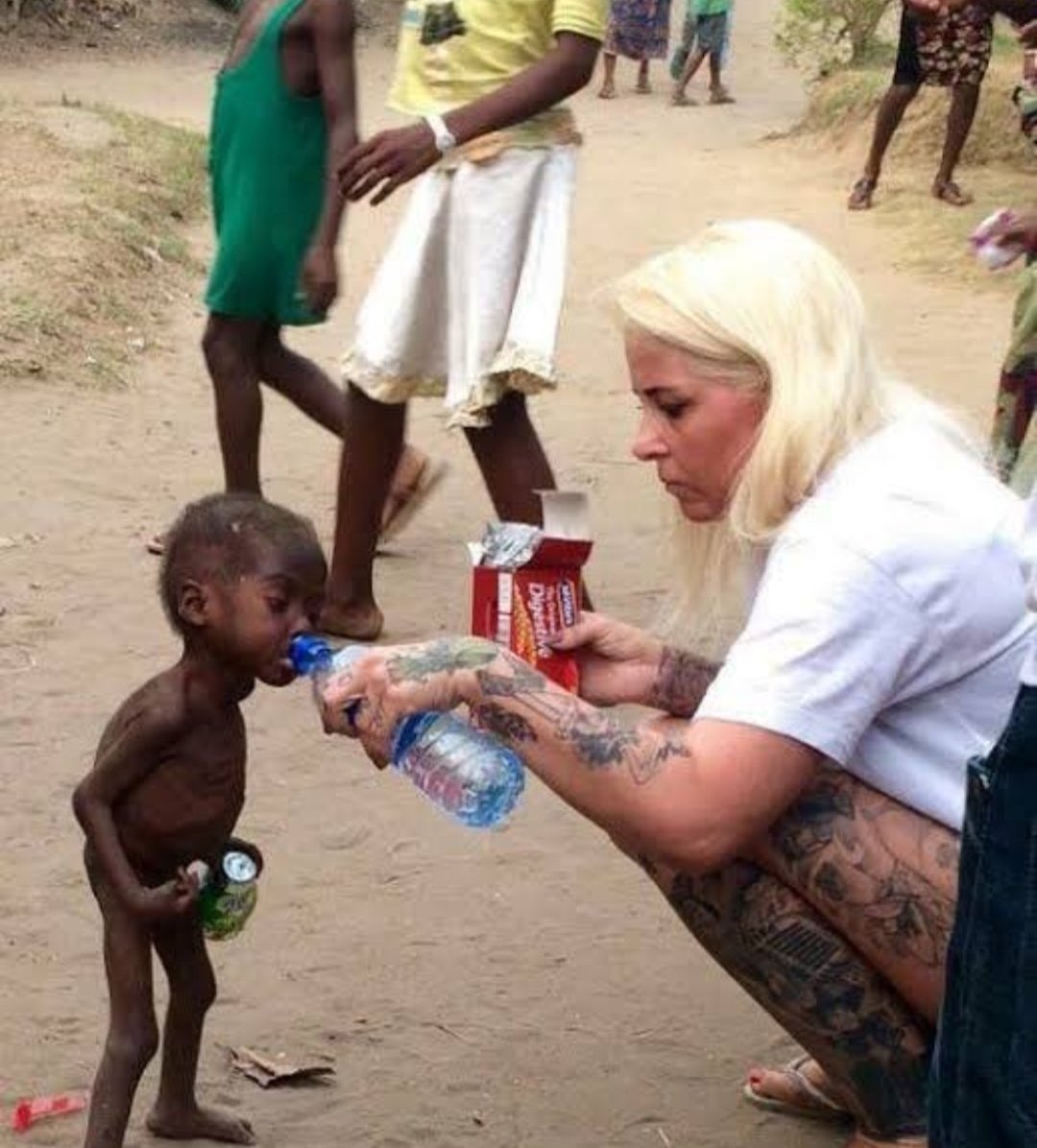 ClintonReks's tweet image. This is the biggest Transformation you can ever see today 😭

No human will pass without dropping ❤️
{ Fifi  Patricia Penalty}
 Proverbs 3:3-4 (NIV)